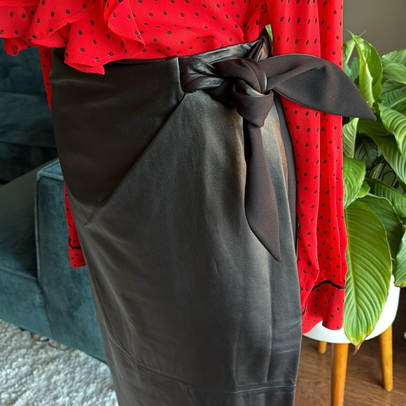 DVF Black Midi Skirt - Picture 3 of 16
